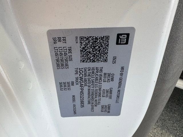 2025 Chevrolet Express Cargo Work Van - Photo 22