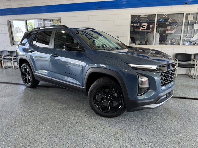 2026 Chevrolet Equinox LT photo 2
