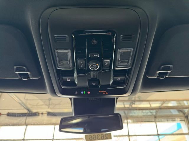 2026 Chevrolet Suburban Premier - Photo 25