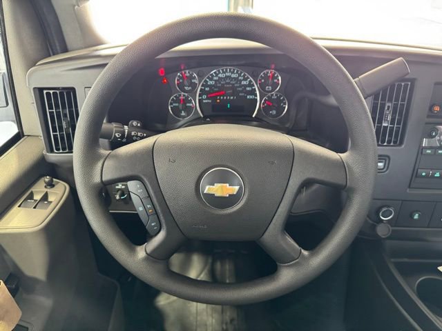 2025 Chevrolet Express Cargo Work Van - Photo 15