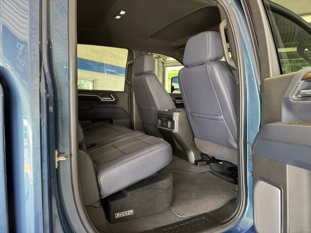 2025 Chevrolet Silverado 2500HD High Country - Photo 16