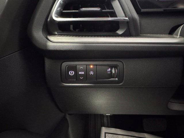 2027 Chevrolet Traverse LT - Photo 19