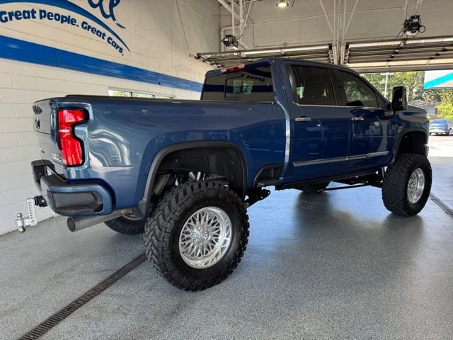 2025 Chevrolet Silverado 2500HD High Country - Photo 10