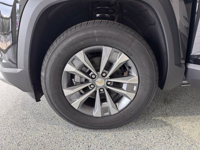 2027 Chevrolet Equinox LT - Photo 24
