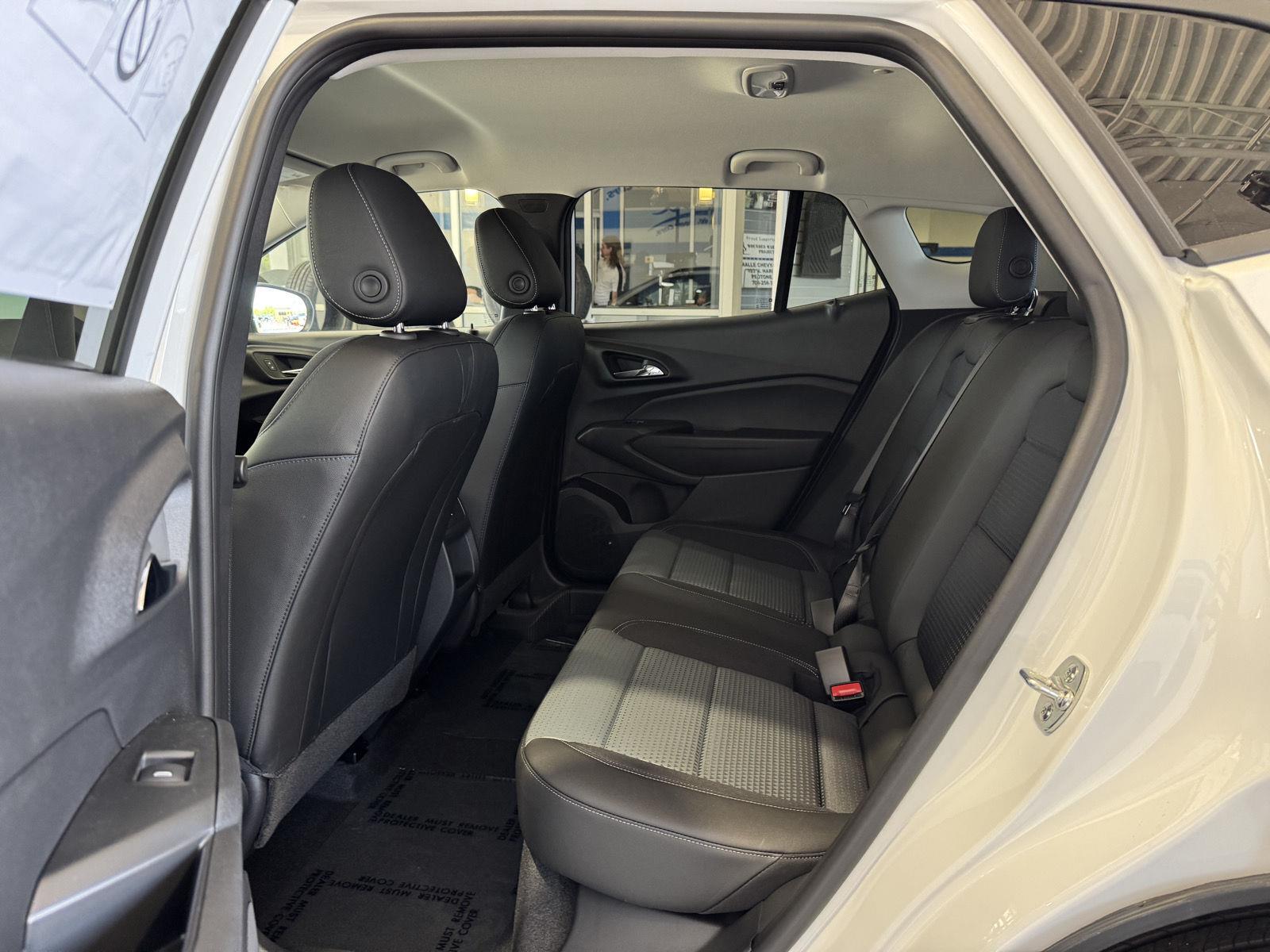 2026 Chevrolet Trax LT - Photo 8