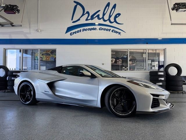 2024 Chevrolet Corvette E-Ray Convertible 3LZ's photo