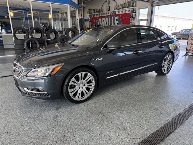 2018 Buick LaCrosse Avenir photo 4