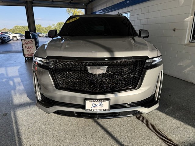 2023 Cadillac Escalade Sport photo 3