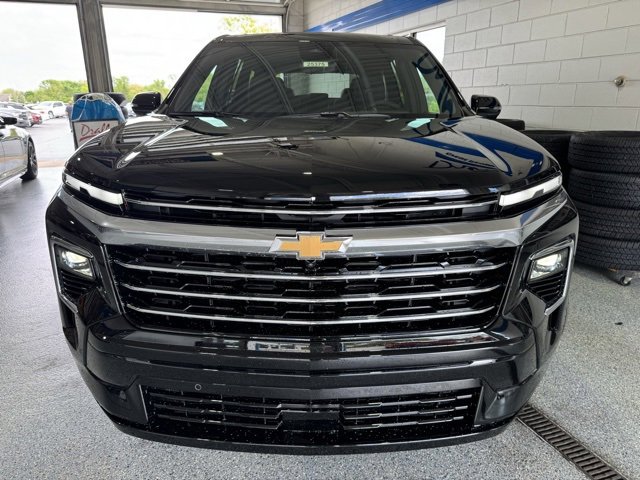 2025 Chevrolet Traverse High Country photo 3
