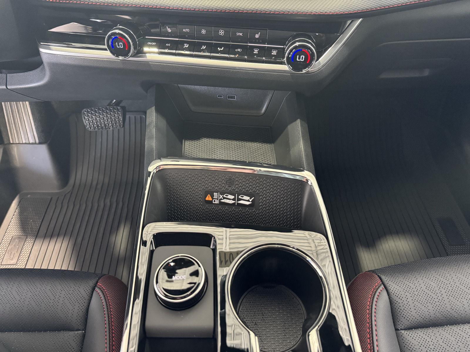 2027 Chevrolet Equinox RS - Photo 20