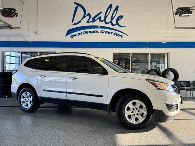 Used 2014 Chevrolet Traverse LS with VIN 1GNKRFED6EJ345765 for sale in Peotone, IL