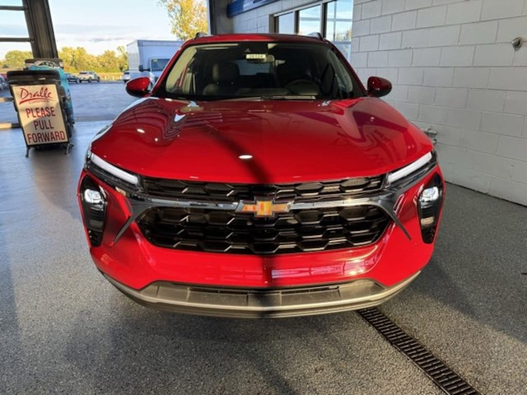 New 2026 Chevrolet Trax LT SUV