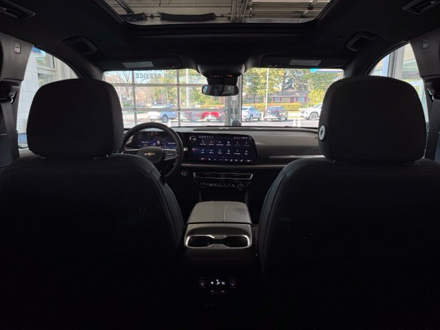 2027 Chevrolet Traverse LT - Photo 18