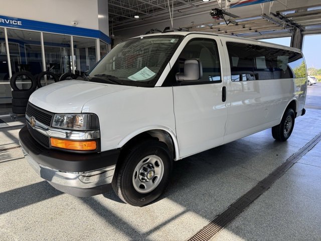 2024 Chevrolet Express Passenger 3500 photo 2