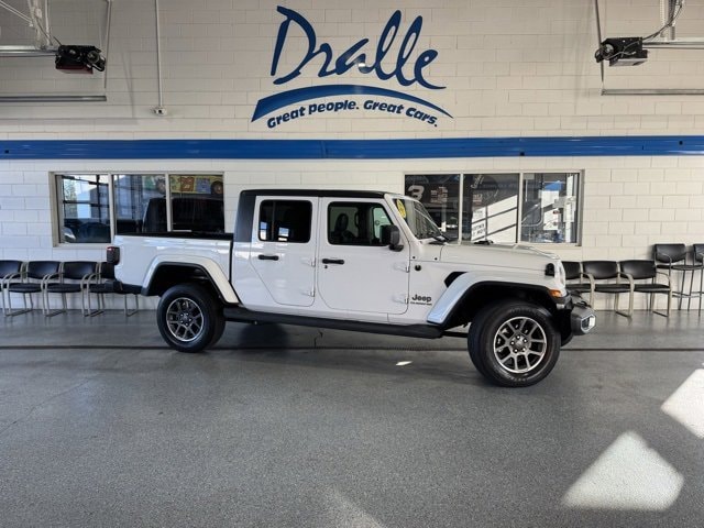 2020 Jeep Gladiator Overland's photo