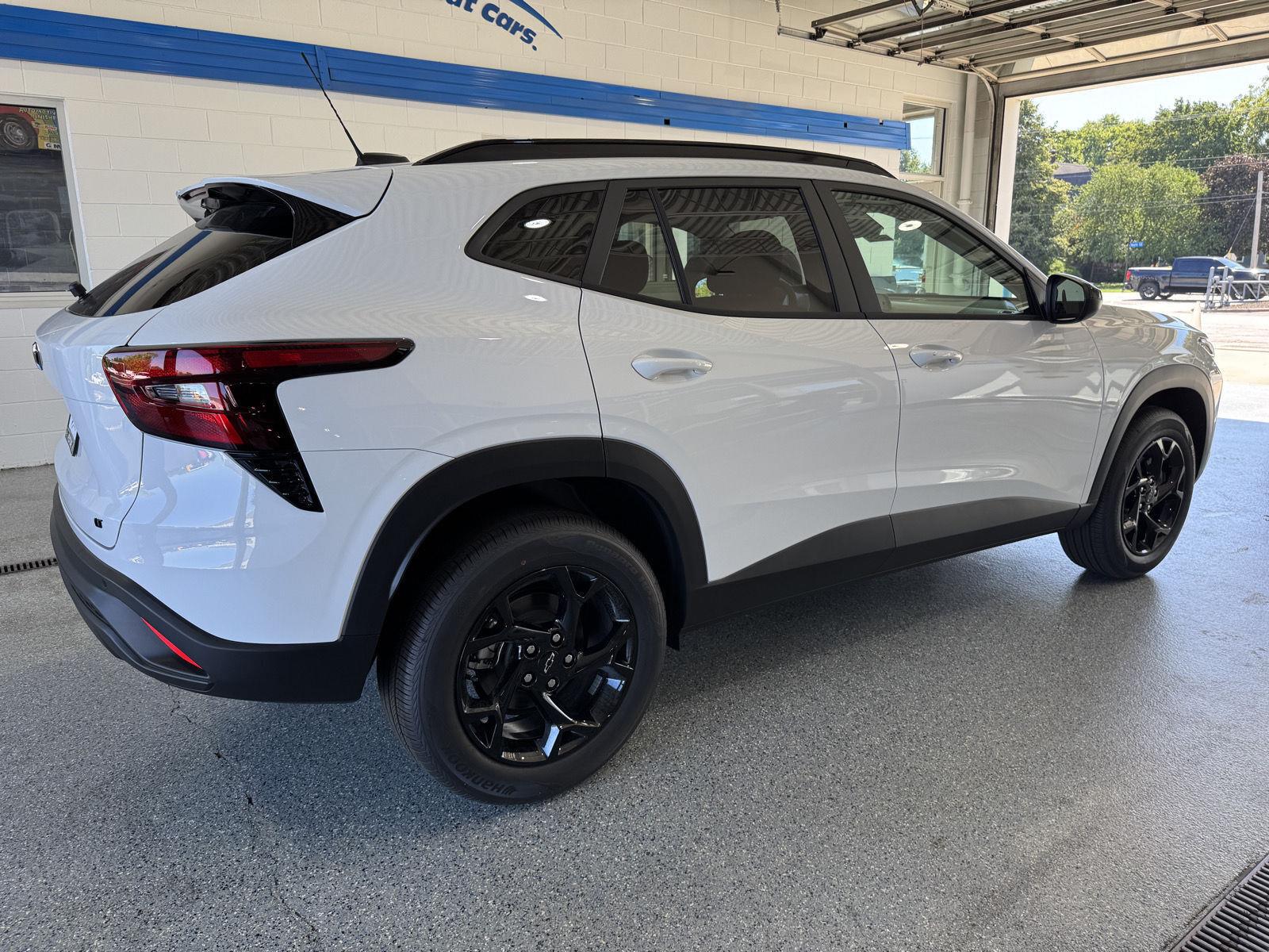 2026 Chevrolet Trax LT - Photo 11