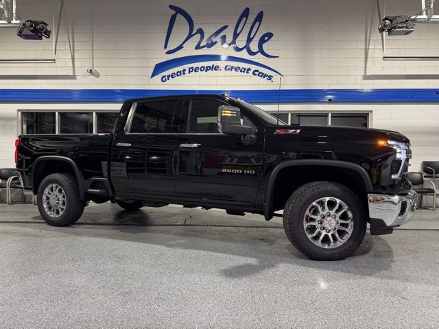 2025 Chevrolet Silverado 2500HD LTZ's photo