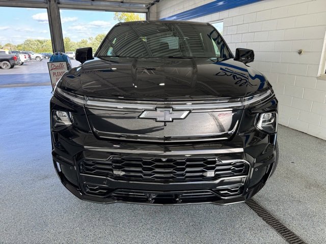 2024 Chevrolet Silverado EV RST photo 3