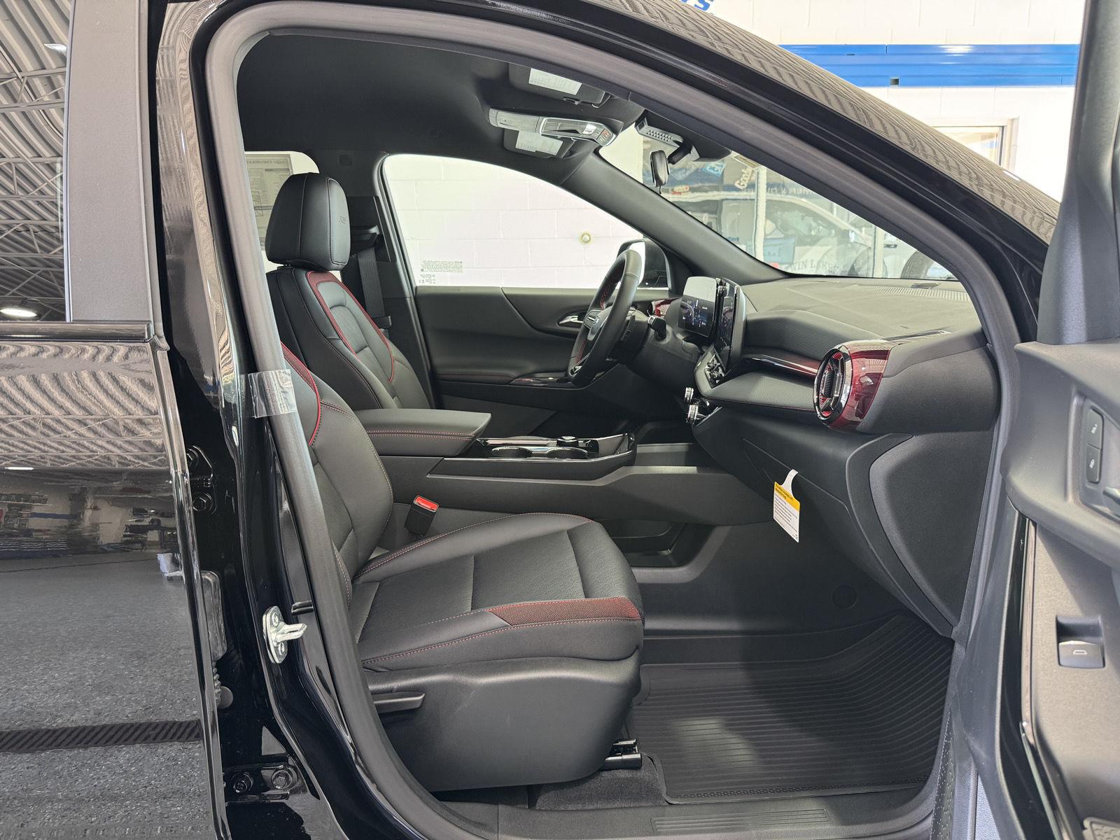 2027 Chevrolet Equinox RS - Photo 14
