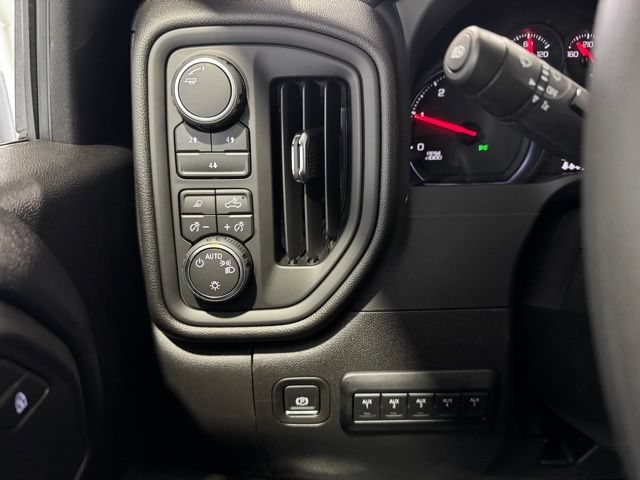 2026 Chevrolet Silverado 2500 HD Custom - Photo 17