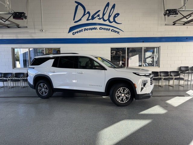 2025 Chevrolet Traverse LT's photo