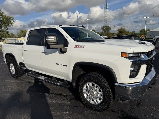 2021 Chevrolet Silverado 2500HD LT photo 3