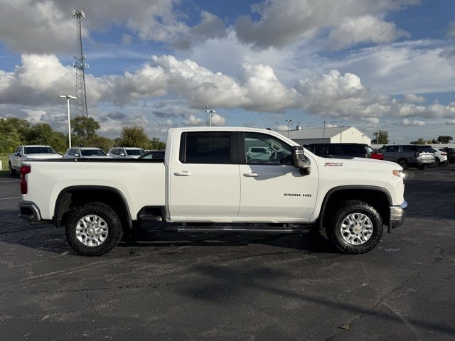 2021 Chevrolet Silverado 2500HD LT photo 4