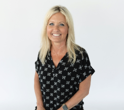 Staff member KIM KEANE from ID_fefa5b710711