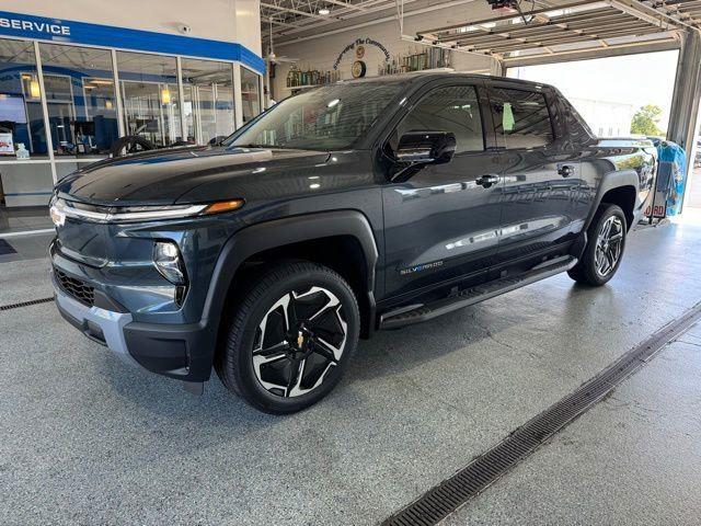 2026 Chevrolet Silverado EV LT - Photo 4