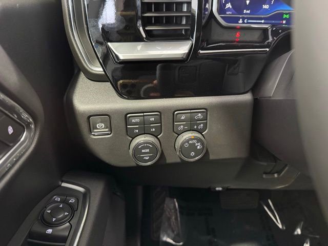 2025 Chevrolet Silverado 1500 LT - Photo 18