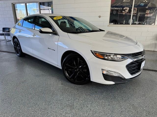 Used 2023 Chevrolet Malibu 1LT with VIN 1G1ZD5ST5PF222792 for sale in Peotone, IL