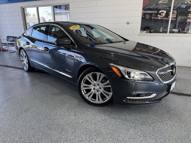 2018 Buick LaCrosse Avenir photo 2