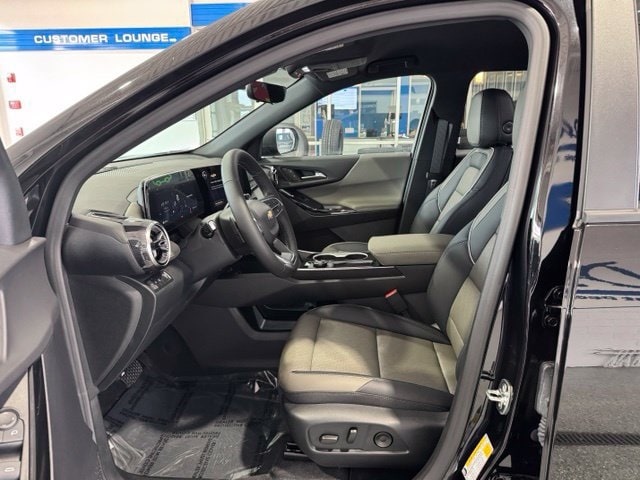 2027 Chevrolet Equinox LT - Photo 7