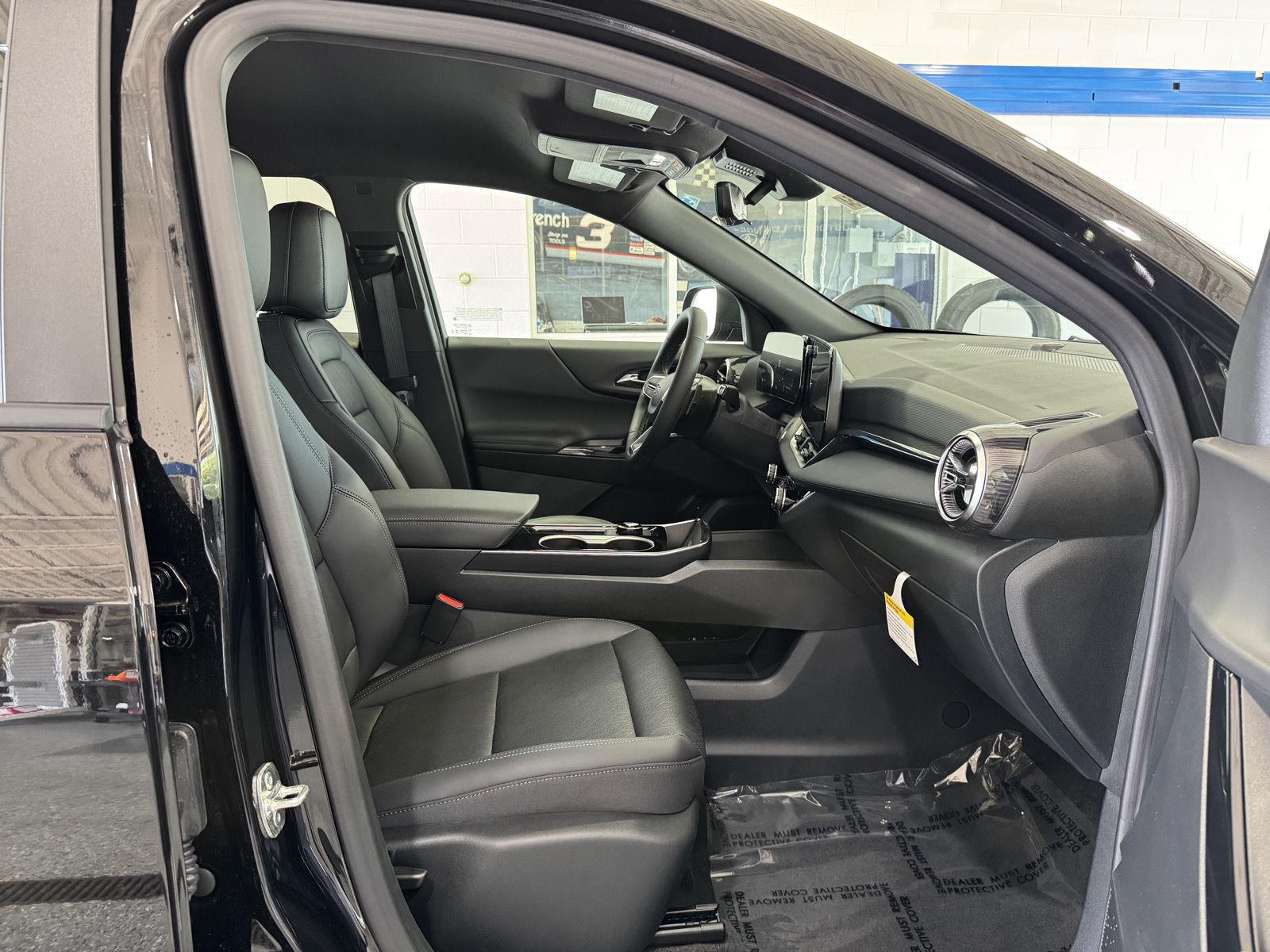 2026 Chevrolet Equinox LT - Photo 14