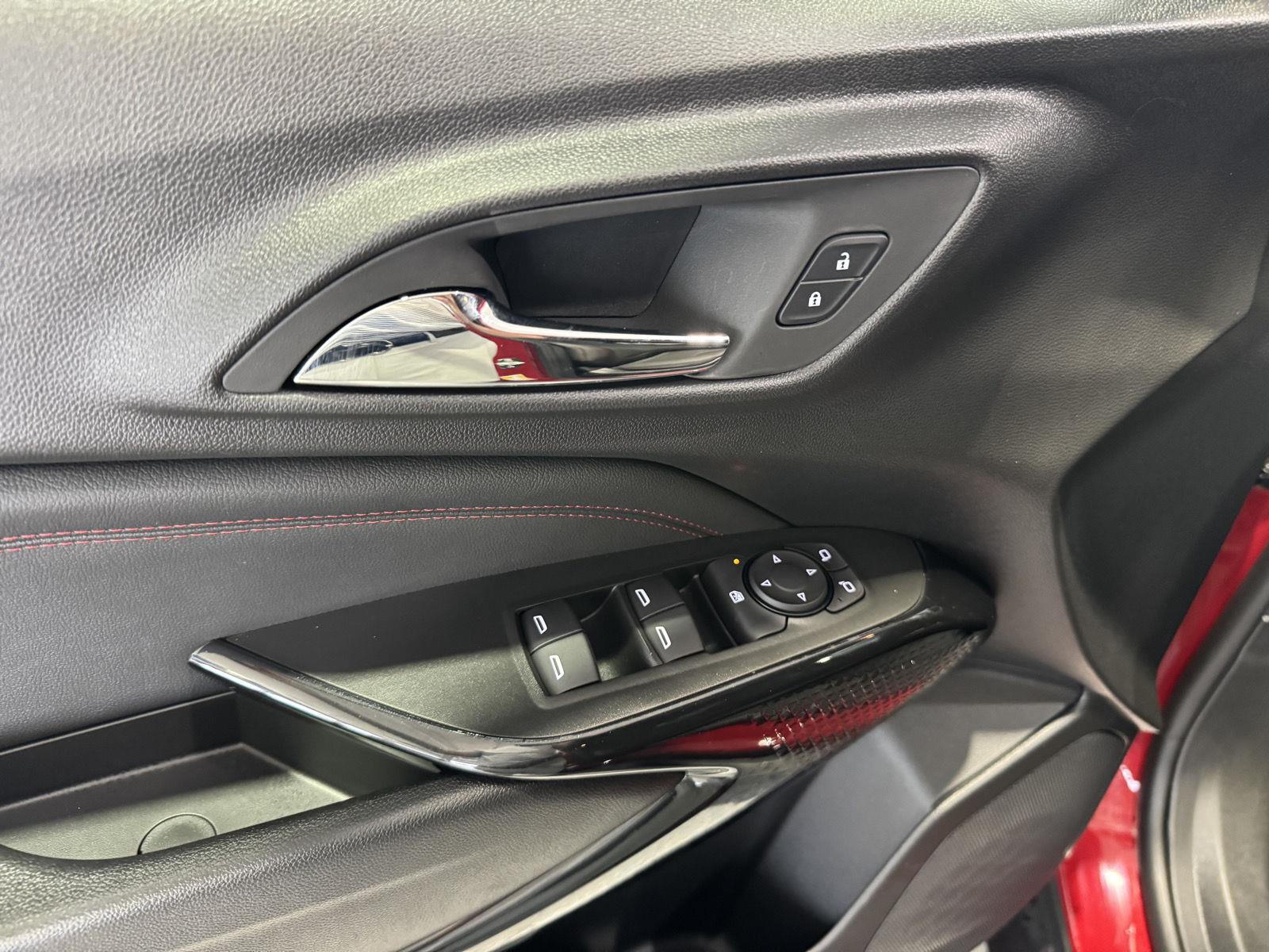2026 Chevrolet Trax RS - Photo 6