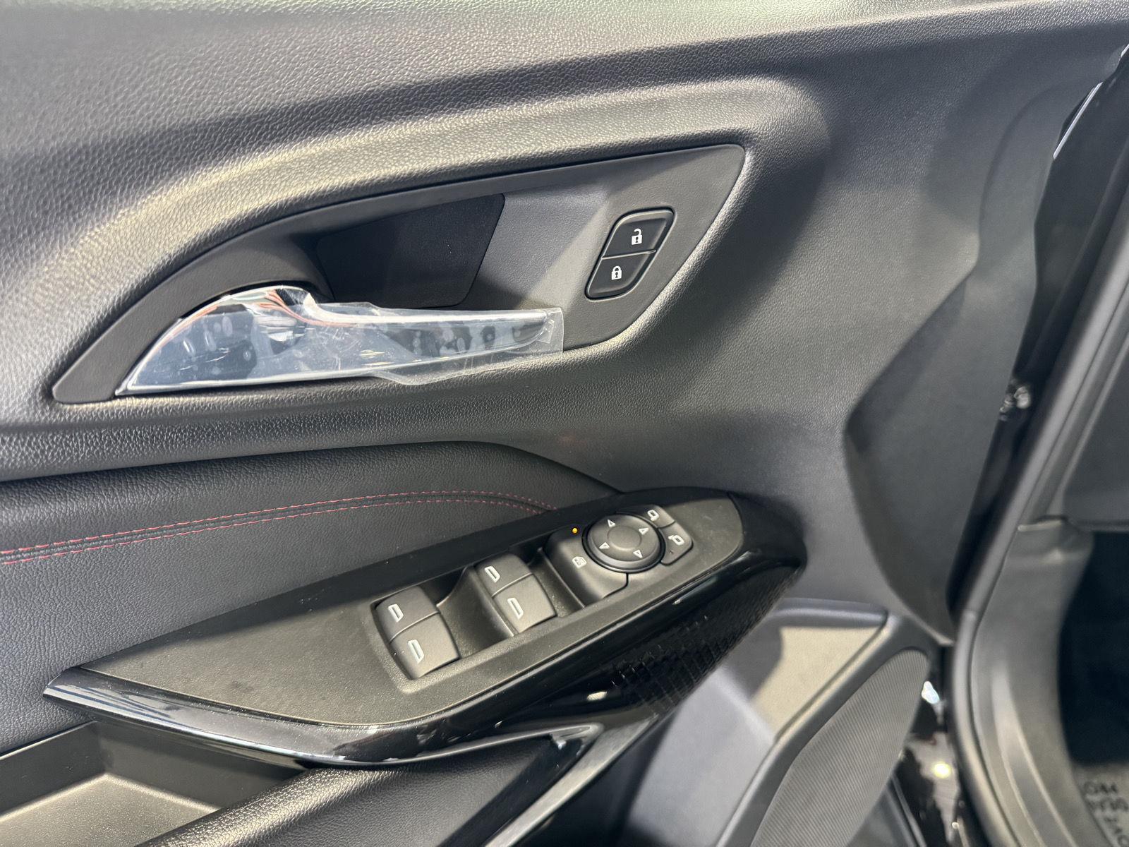 2026 Chevrolet Trax RS - Photo 6