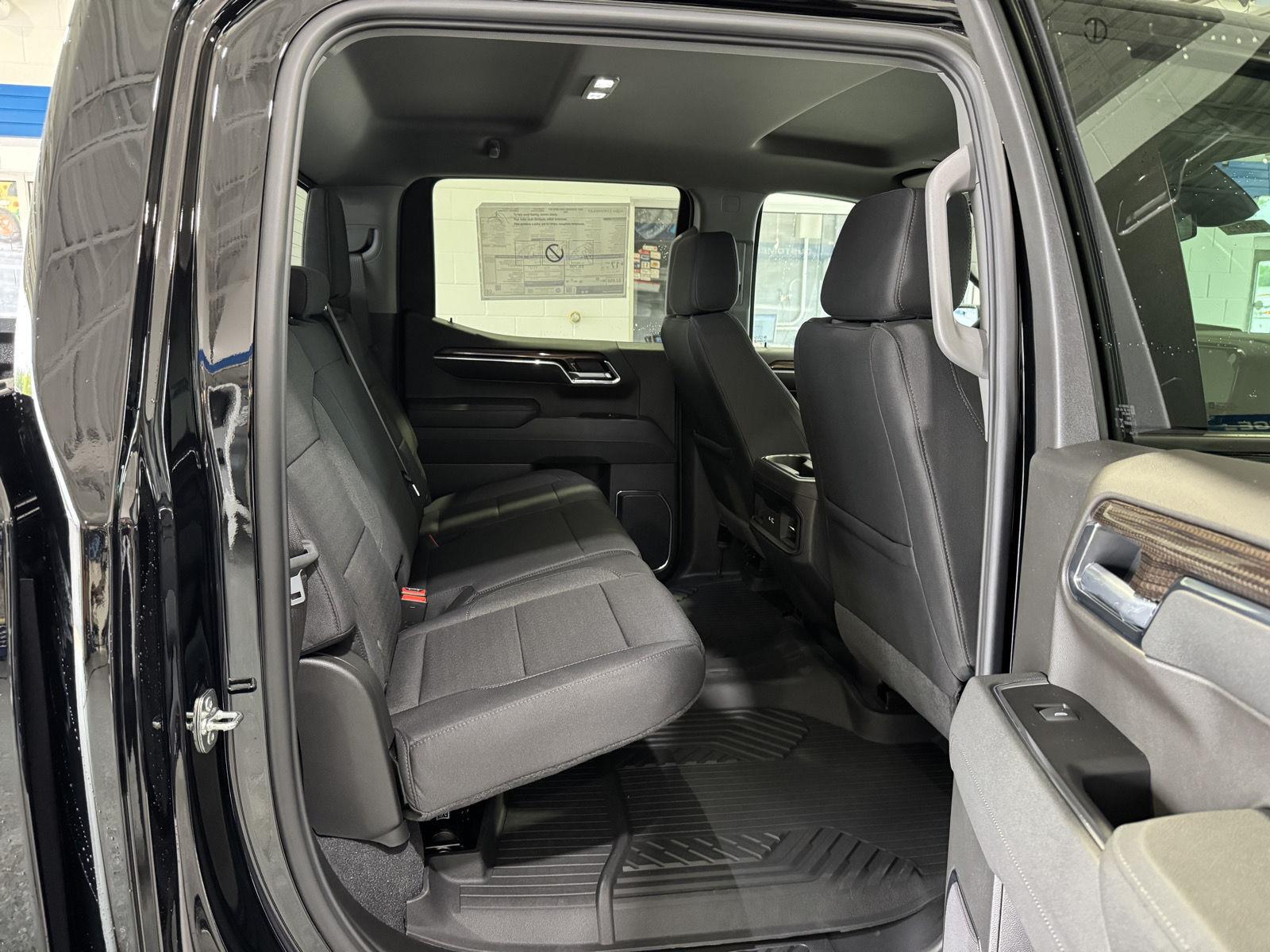 2026 Chevrolet Silverado 1500 RST - Photo 13