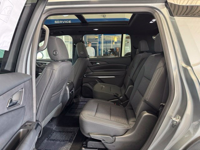 2027 Chevrolet Traverse LT - Photo 9