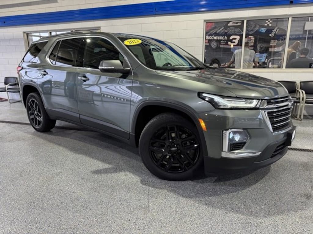 Used 2022 Chevrolet Traverse LT Cloth SUV