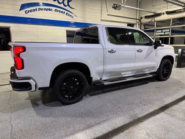 2026 Chevrolet Silverado 1500 High Country - Photo 12