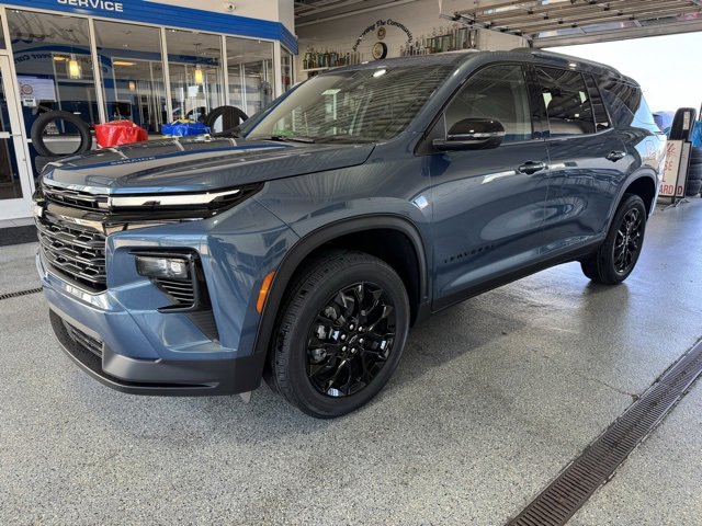 2026 Chevrolet Traverse photo 3