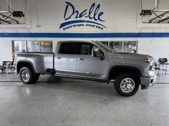 2025 Chevrolet Silverado 3500 HD High Country DRW Truck