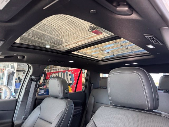 2027 Chevrolet Traverse LT - Photo 7