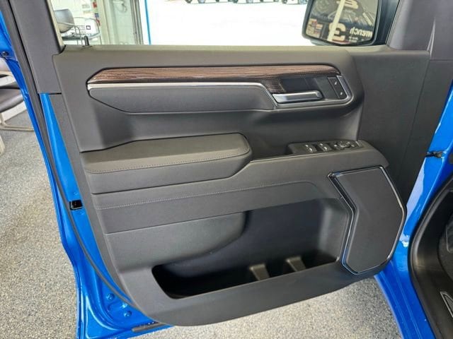 2025 Chevrolet Silverado 1500 LT - Photo 6