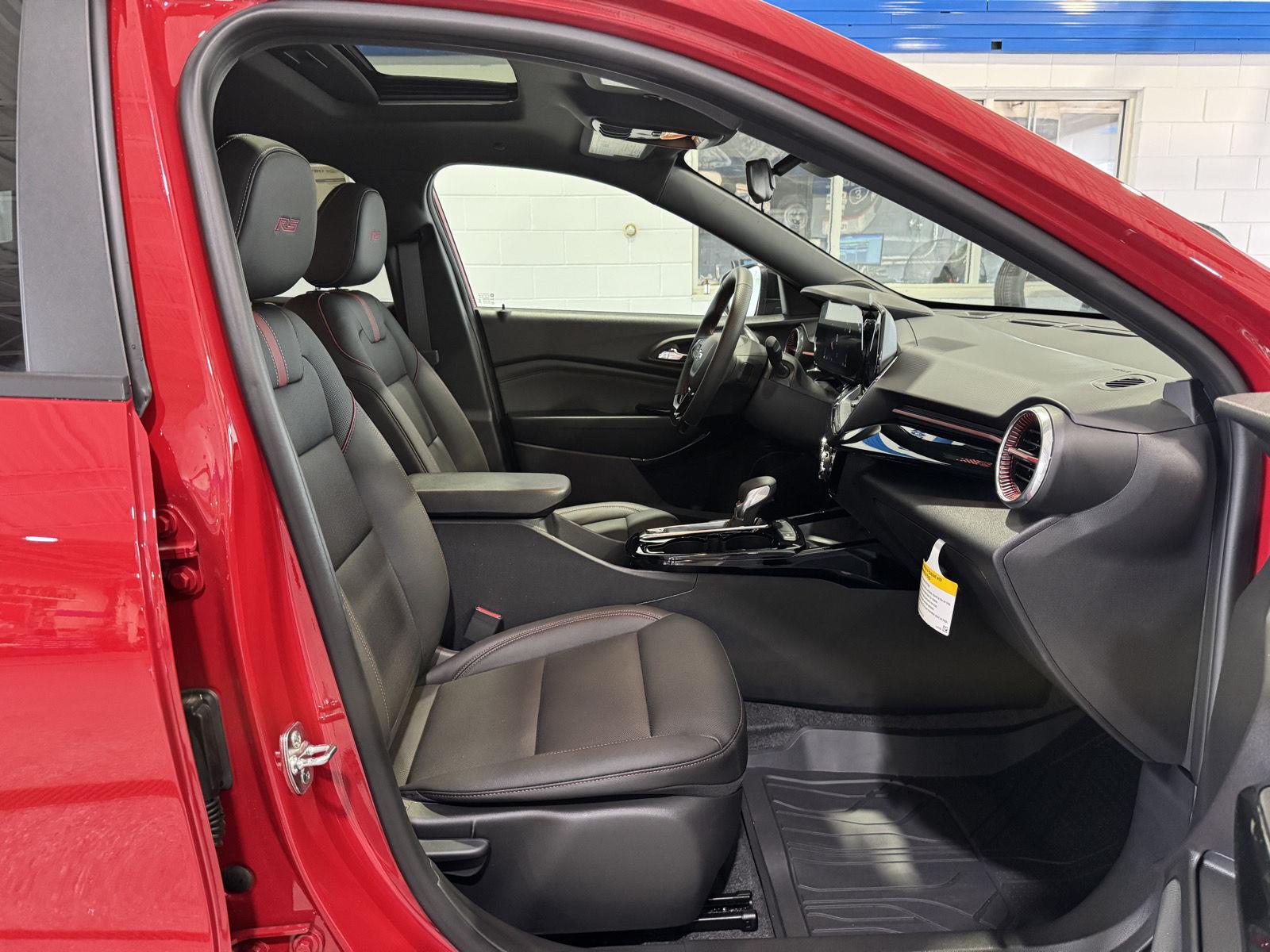2026 Chevrolet Trax RS - Photo 14