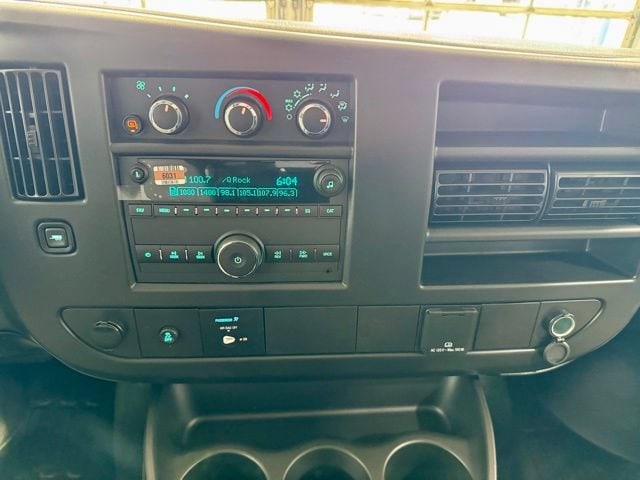 2026 Chevrolet Express Cargo Work Van - Photo 17