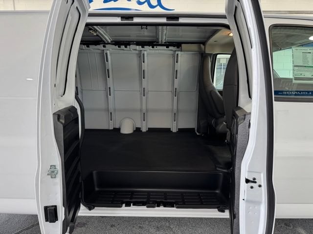 2026 Chevrolet Express Cargo Work Van - Photo 11