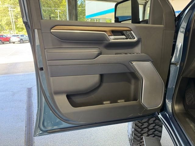 2025 Chevrolet Silverado 2500HD High Country - Photo 11