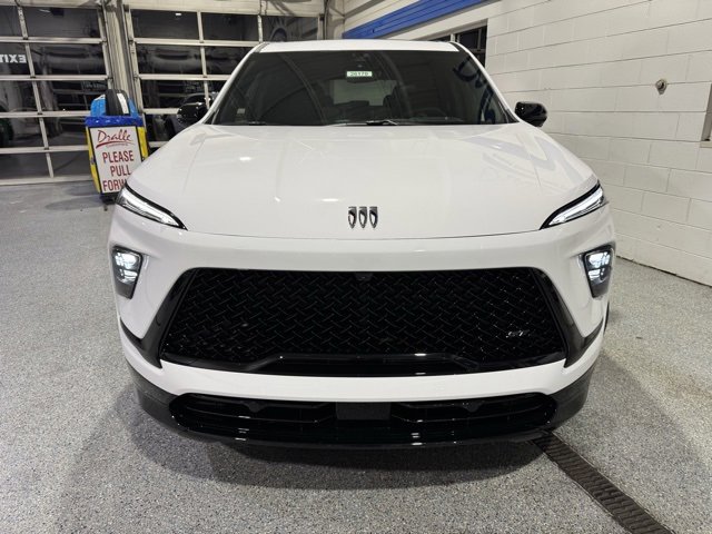 2026 Buick Enclave Sport Touring photo 3