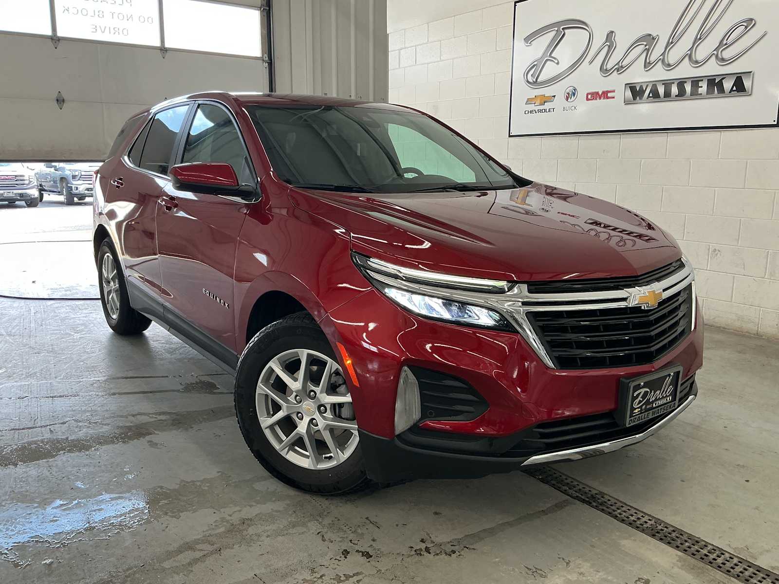 2024 Chevrolet Equinox LT's photo